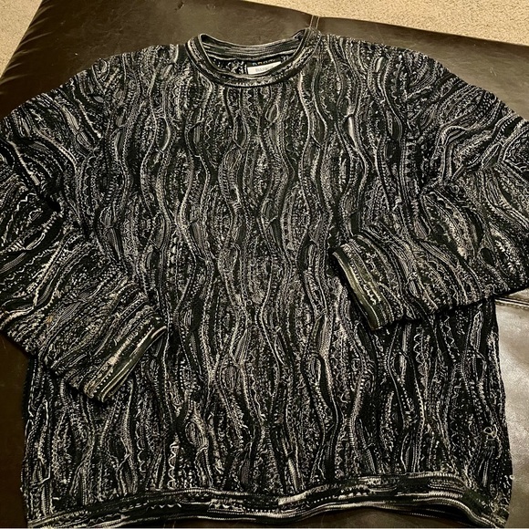 Beautiful Coogi AustraliaVintage mens sweater.   EUC - Picture 1 of 4